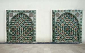 پوستر دیواری سه بعدی طرح کاشی سنتی و محراب