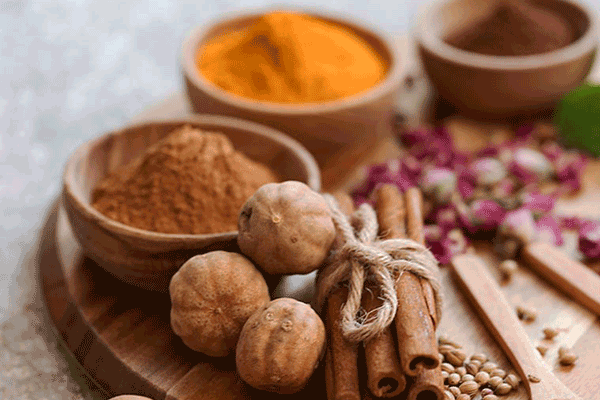 ادویه های اصلی خورشتی و تاثیر آنها بر طعم و عطر